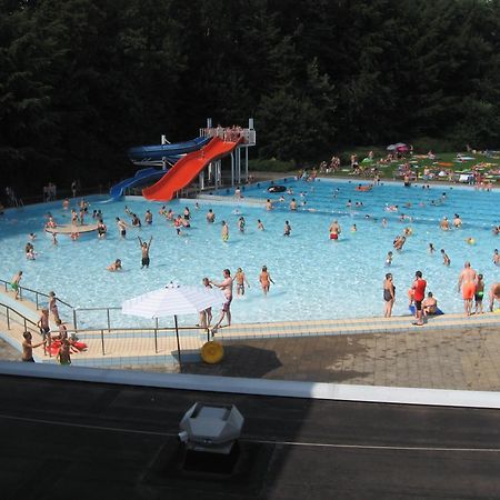 Camping Het Bosbad Emmeloord Bagian luar foto