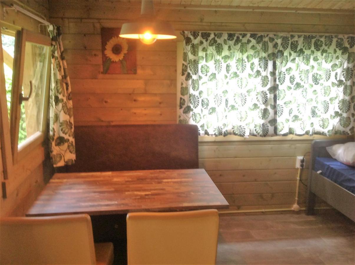 Camping Het Bosbad Emmeloord Bagian luar foto