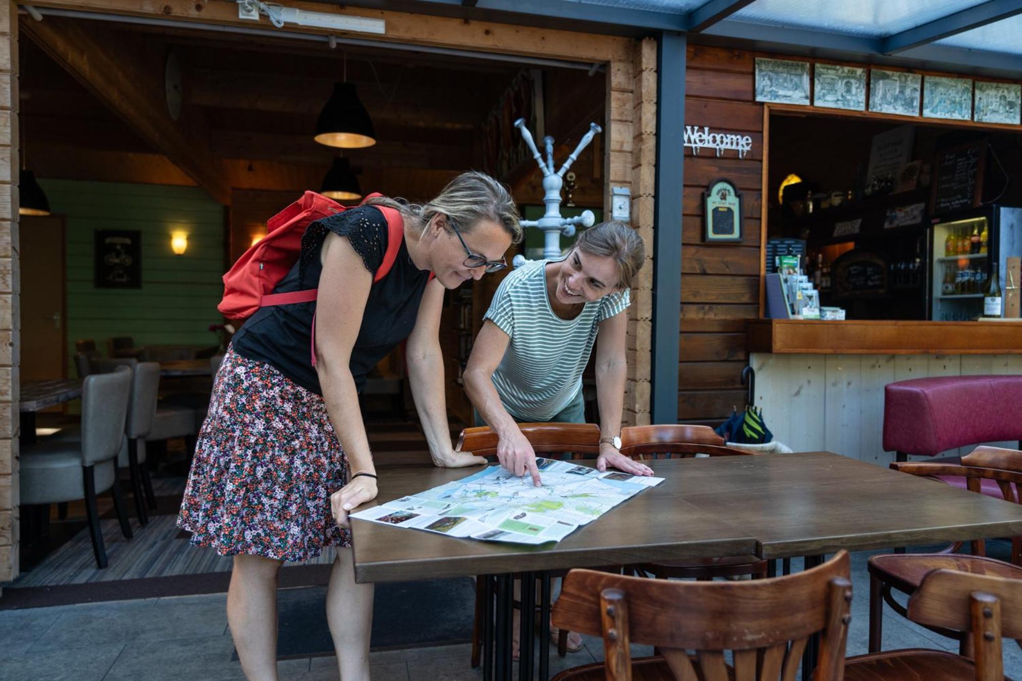 Camping Het Bosbad Emmeloord Bagian luar foto